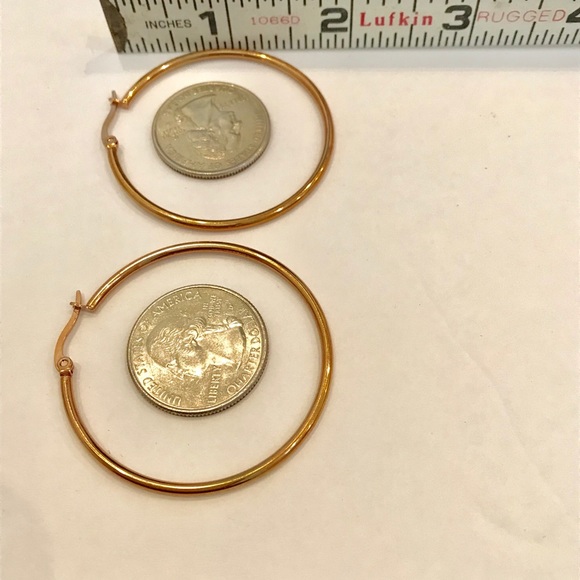 🆕Stainless Steel Earrings - Picture 2 of 2